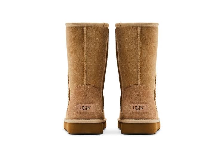 UGG Wmns Classic Short II 'Sand'