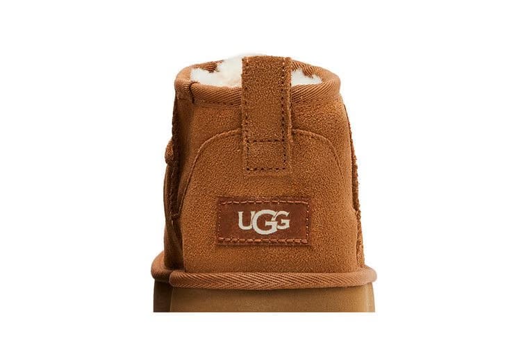 UGG Classic Ultra Mini Platform Boot Kids Chestnut