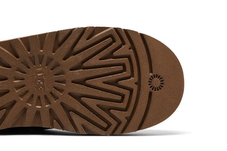 UGG Classic Ultra Mini Platform Boot Kids Chestnut