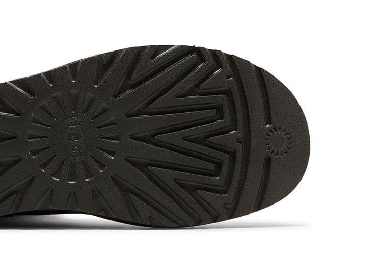 UGG Wmns Classic Short II 'Chocolate'
