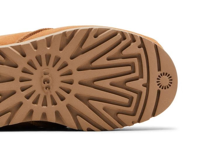 UGG Wmns Pumped Lace Up 'Chestnut'
