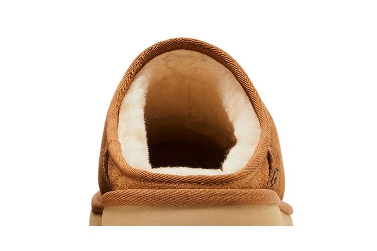 UGG Classic Slip-On Slipper Chestnut
