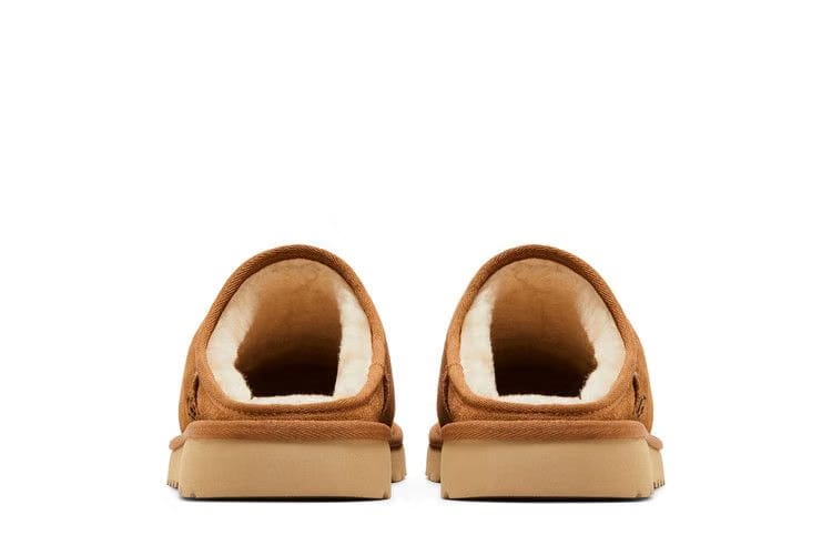 UGG Classic Slip-On Slipper Chestnut