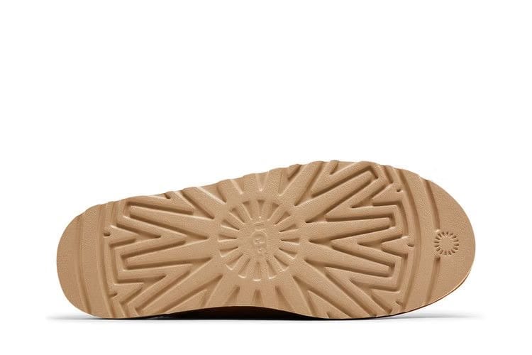 UGG Classic Slip-On Slipper Chestnut