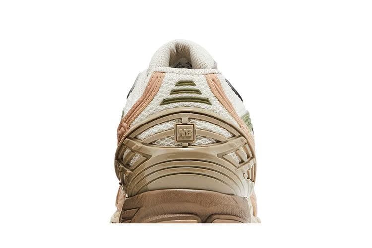 New Balance 1906U Linen Dark Olivine