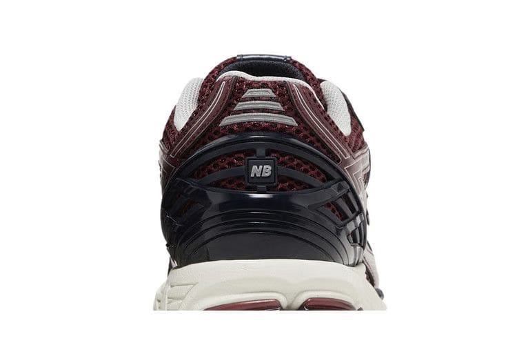 New Balance 1906R Burgundy