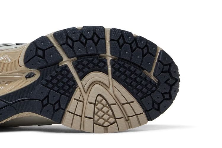 New Balance 1906R Blacktop Mindful Grey size? Exclusive