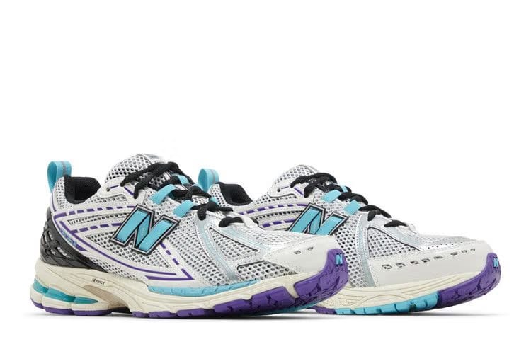 New Balance 1906R Hornets