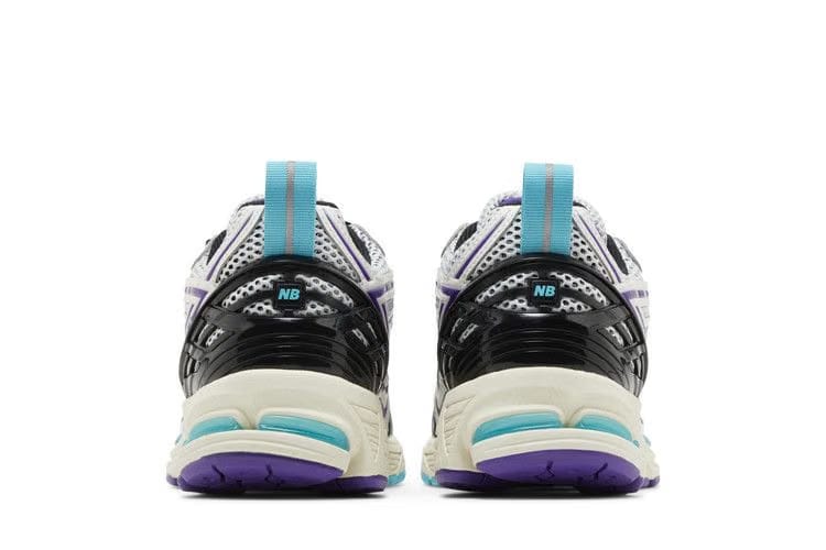 New Balance 1906R Hornets