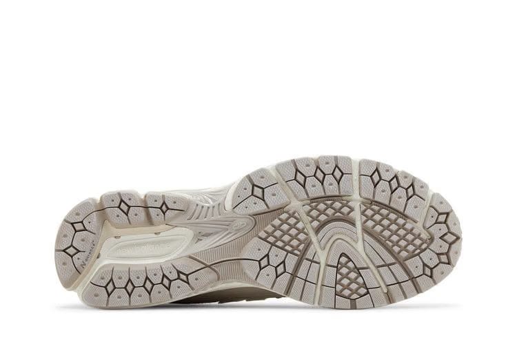 New Balance 1906R Grey Day 2024
