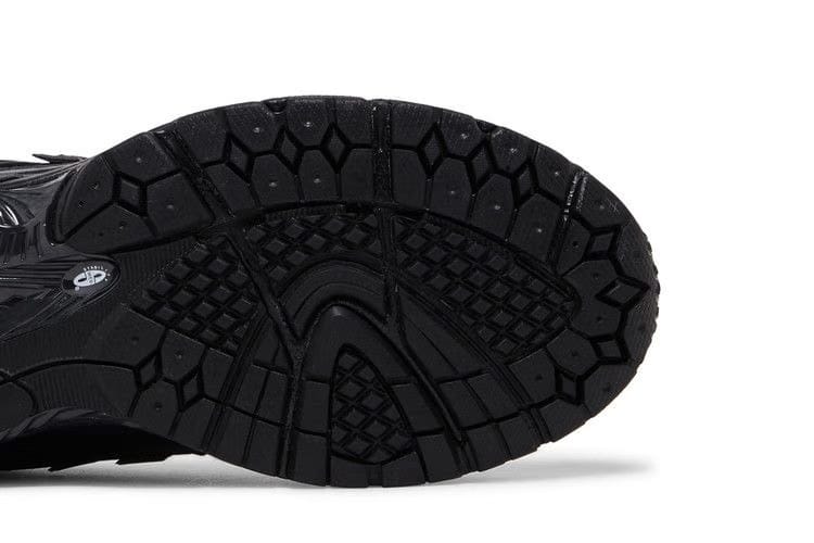 Comme des Garçons Homme x New Balance 1906R Black