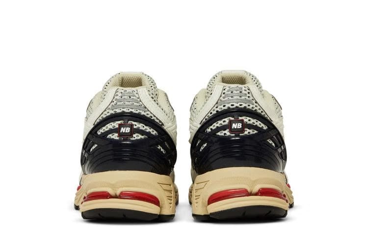 New Balance 1906R Sea Salt Eclipse