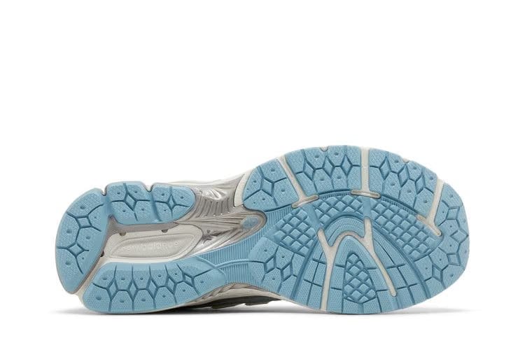 New Balance 1906R Big Kid Silver Metallic Chrome Blue