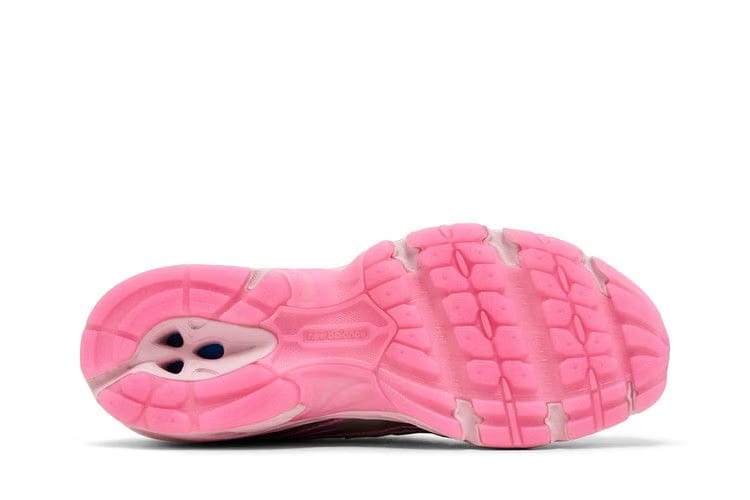 atmos pink x New Balance 740 Pink Vacation