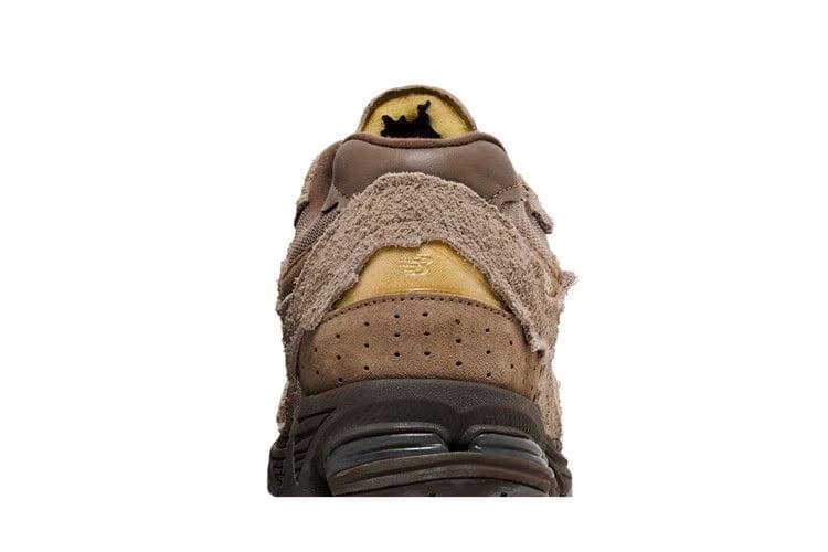 New Balance 2002R Protection Pack - Brown size? Exclusive