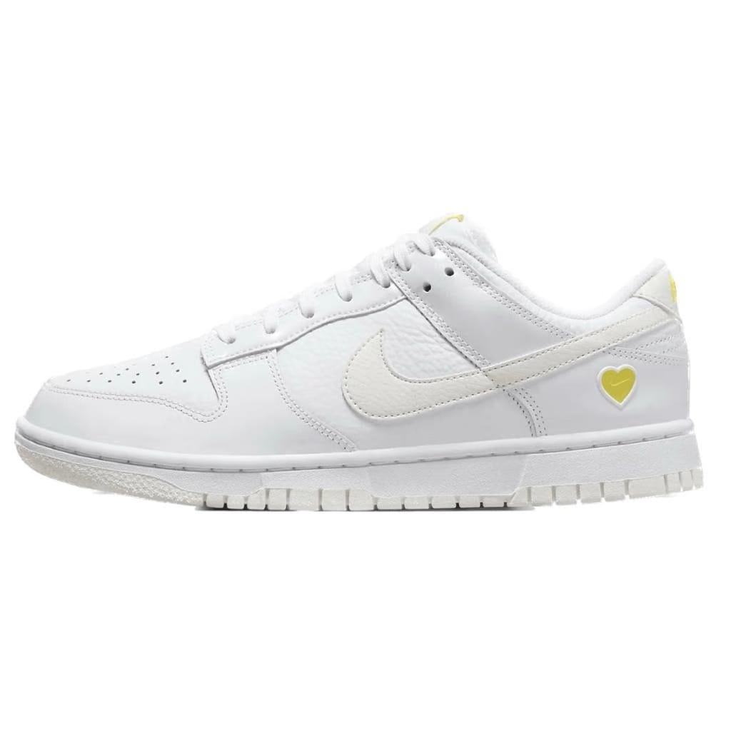 Wmns Dunk Yellow WhiteOff WhiteOptiYellow