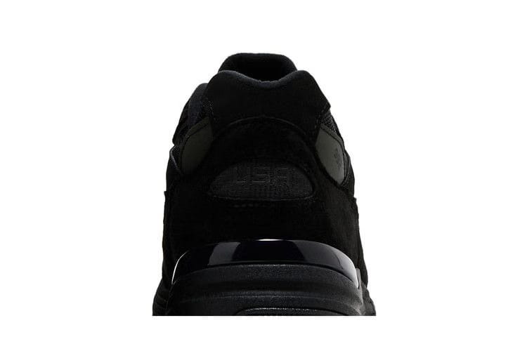 New Balance 992 Made in USA Triple Black 2025