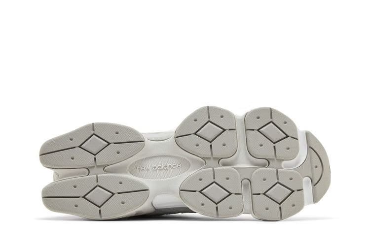 New Balance 9060 Silver Metallic Grey