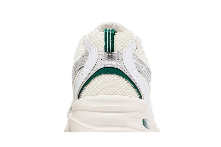 New Balance 530 Sea Salt Marsh Green