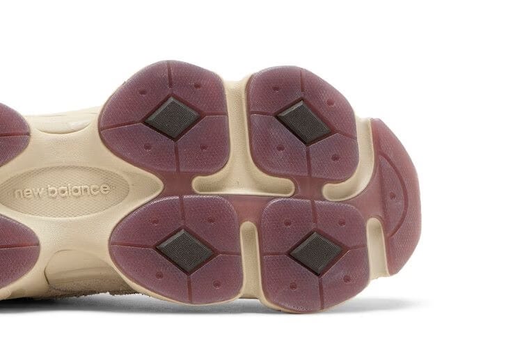 Sydney McLaughlin-Levrone x New Balance 9060 Linen Black Coffee