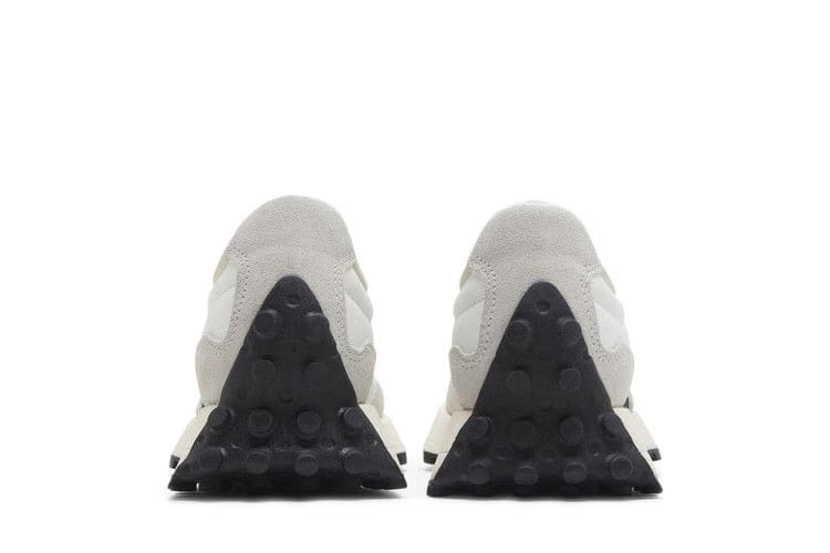 New Balance Wmns 327 'Sea Salt Black'