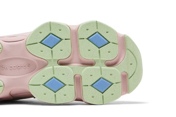 New Balance 9060 Big Kid Grey Matter Pink