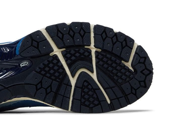 Shoe Palace x New Balance 2002R Volcanic Rocks Pack - Vapors