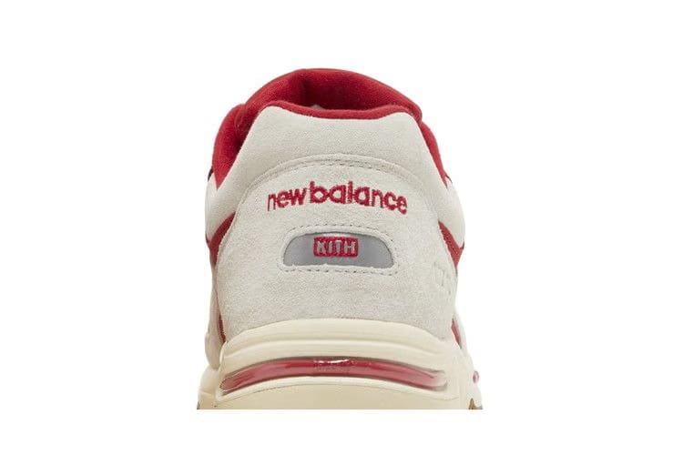 Kith x New Balance 1700 Canada Pack - Marshmallow