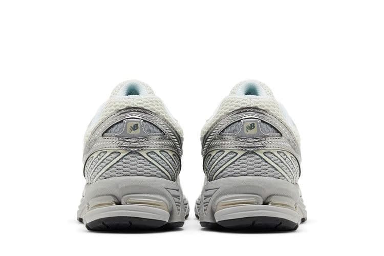 New Balance 860v2 Sea Salt Harbor Grey