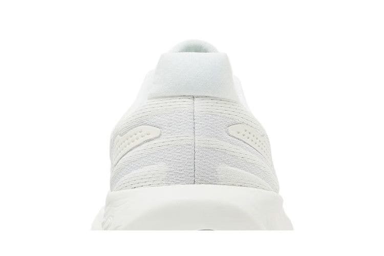 New Balance Wmns Fresh Foam X 1080v13 'White Silver Metallic'