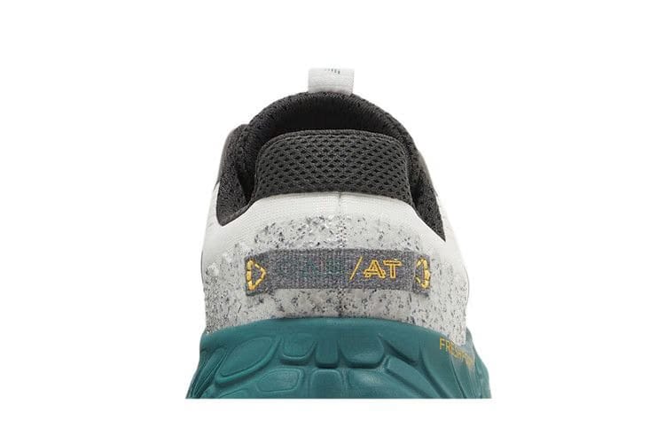 New Balance Fresh Foam x More Trail v3 Reflection Faded Teal