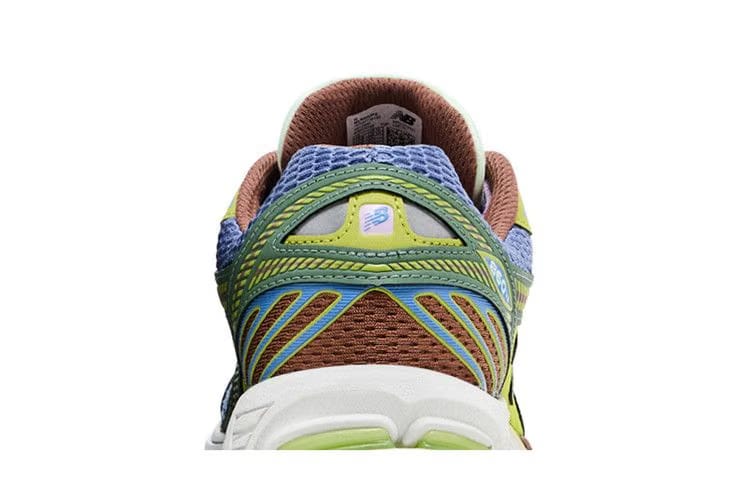 New Balance 860V2 Up There 2000'S Tropes