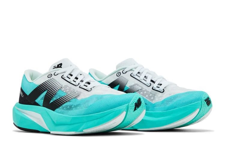 New Balance Wmns FuelCell Rebel v4 Wide 'Cyber Jade'