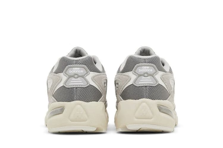 New Balance 725 Raincloud