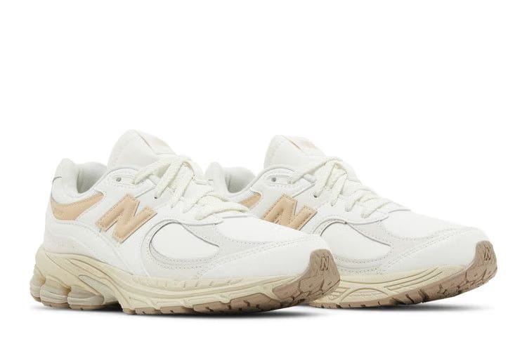New Balance 2002R Big Kid Moonbeam Frappe