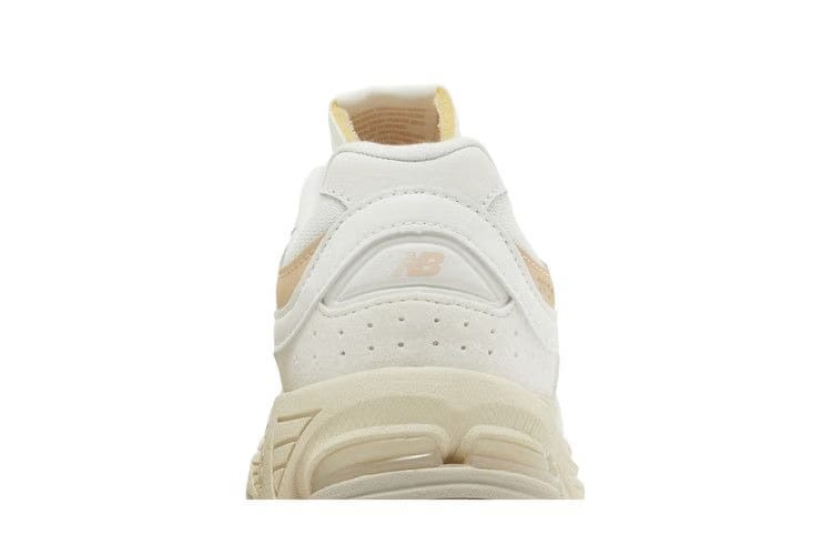 New Balance 2002R Big Kid Moonbeam Frappe