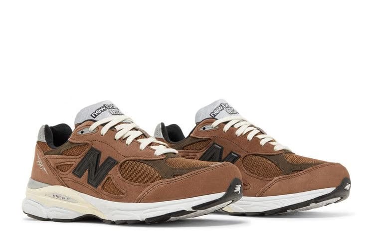 JJJJound x New Balance 990v3 Made in USA Montréal