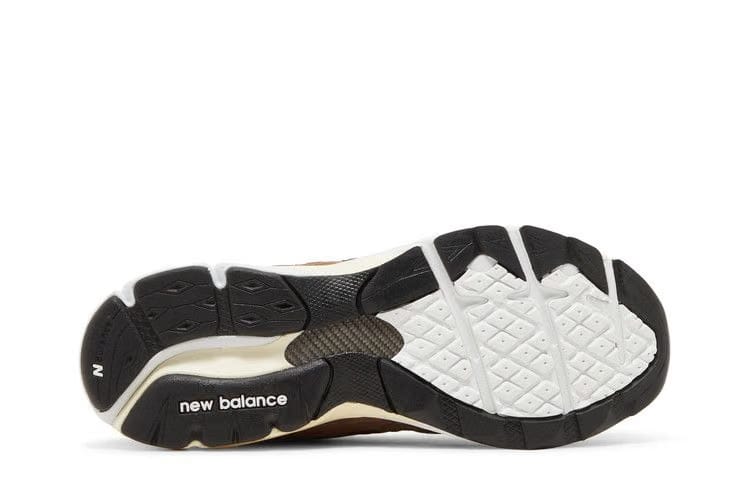 JJJJound x New Balance 990v3 Made in USA Montréal