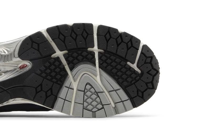 New Balance 2002R GORE-TEX Eclipse