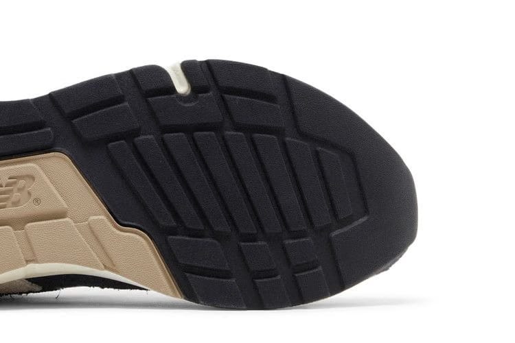 New Balance 997R Phantom Magnet