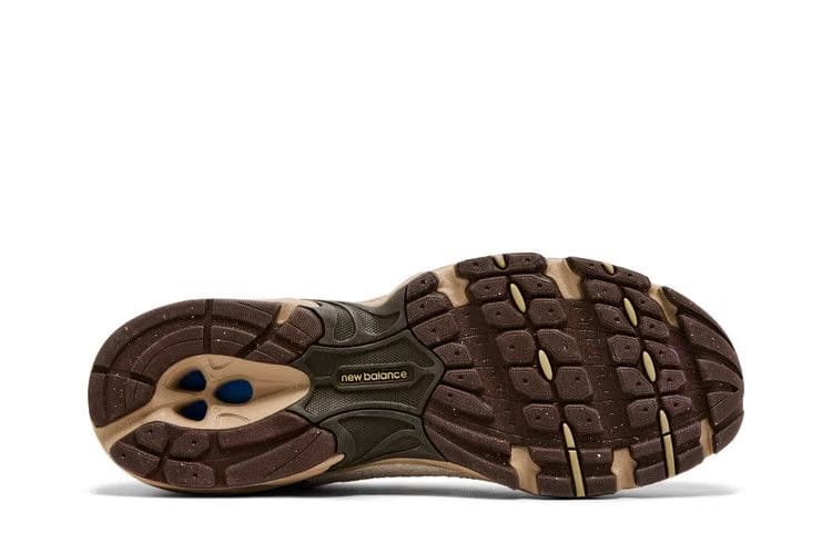 New Balance 530 Linen Incense