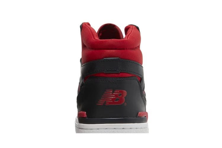 New Balance 650R Black Red