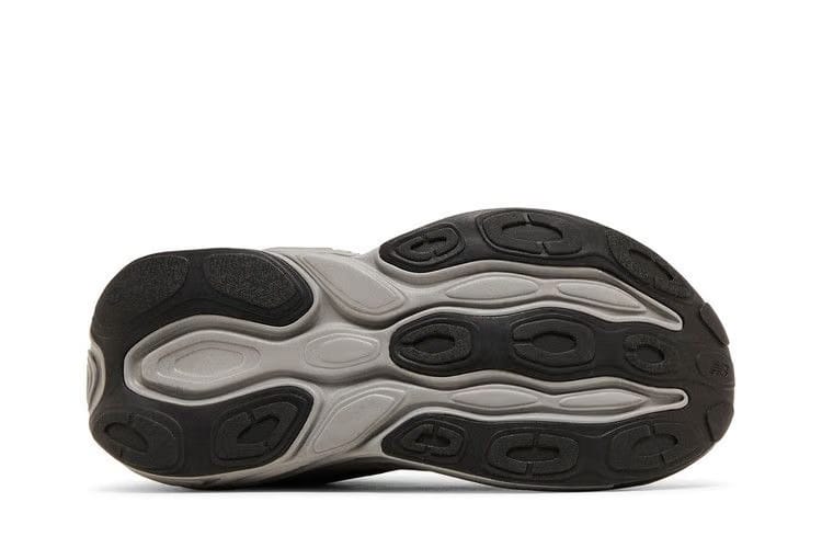 New Balance Fresh Foam x More v5 Black Silver Metallic