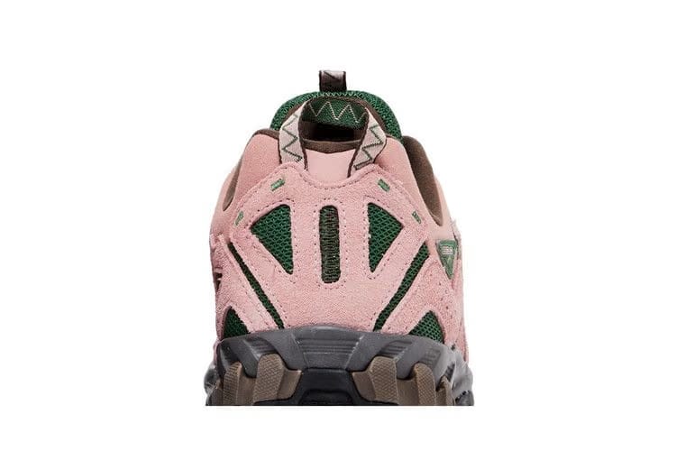 New Balance 610 Pink Moon