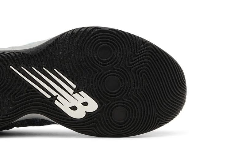 New Balance Two WXY V3 Neighborhood Invitational