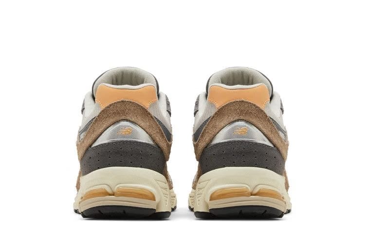New Balance 2002R Mushroom Hazy Peach