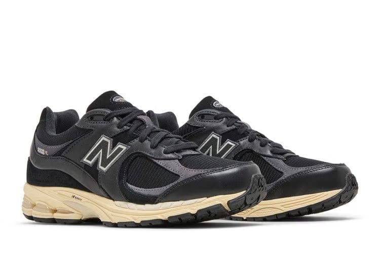 New Balance 2002R Leather Pack - Vintage Black
