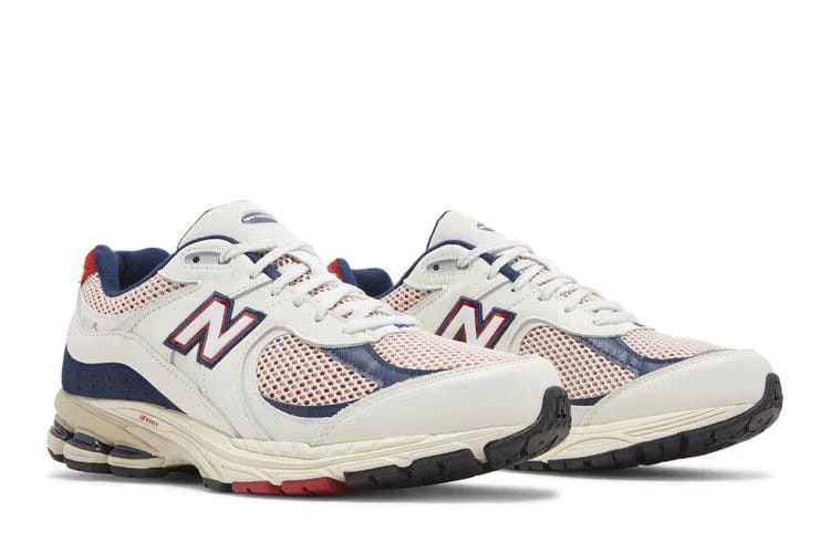 New Balance 2002R Pouch - Navy Red