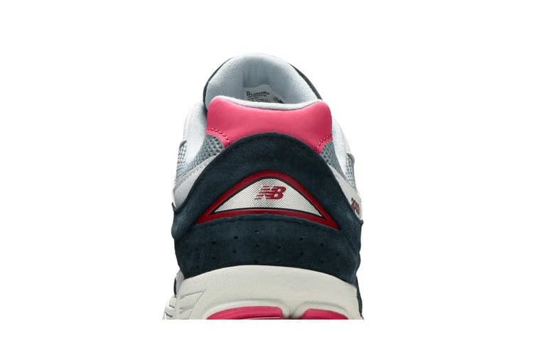 New Balance 2002 Petrol Exuberant Pink