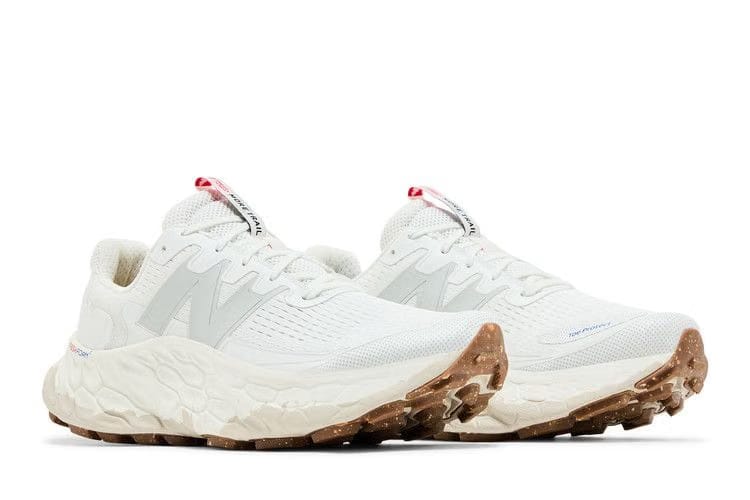New Balance Fresh Foam x More Trail v3 White Grey Gum